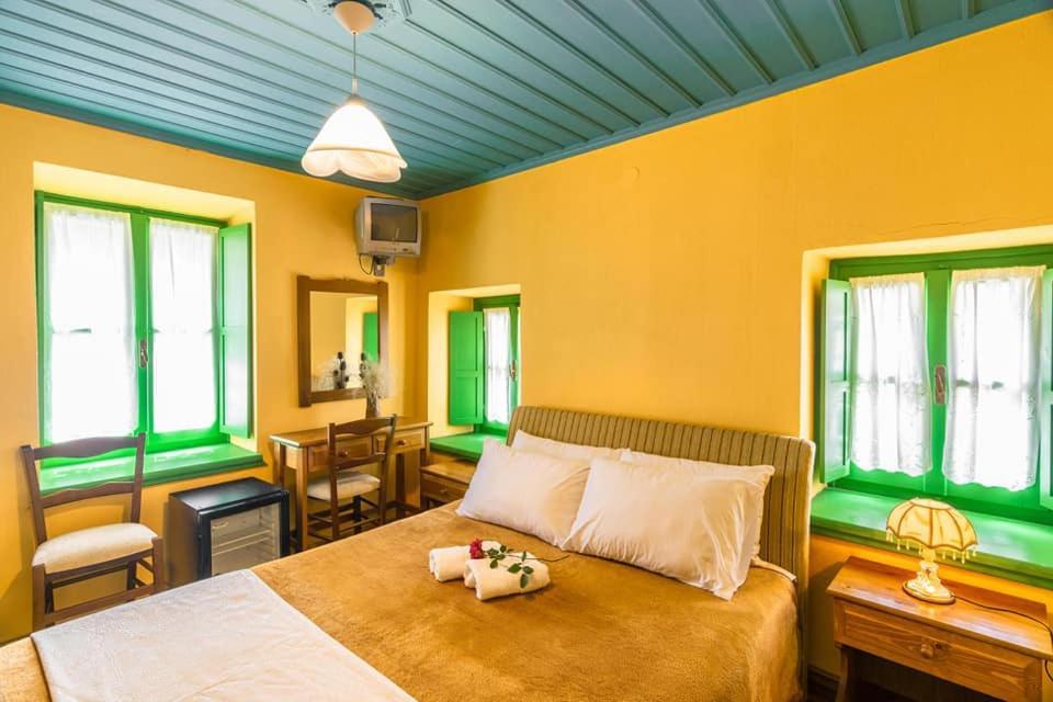 פאפיגקון Morfeas Guesthouse מראה חיצוני תמונה