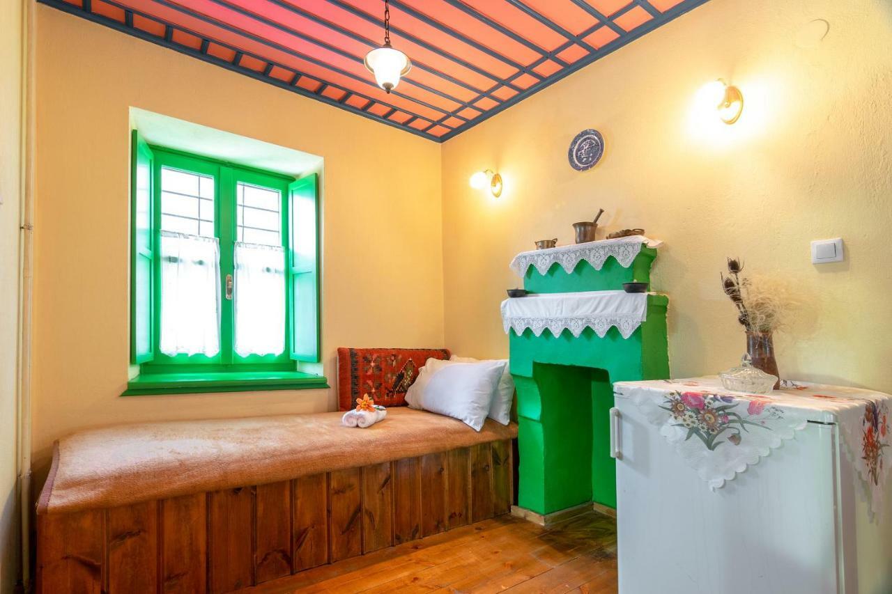 פאפיגקון Morfeas Guesthouse מראה חיצוני תמונה