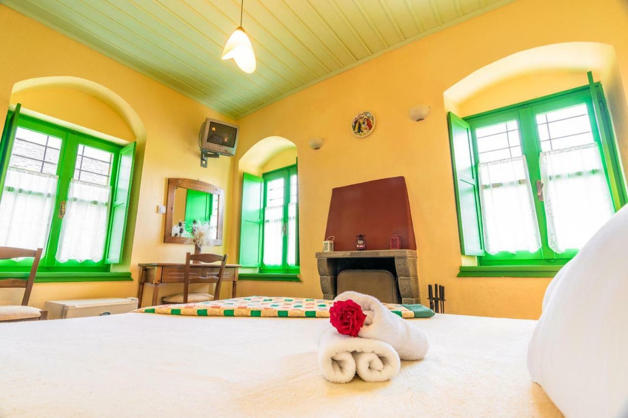 פאפיגקון Morfeas Guesthouse מראה חיצוני תמונה