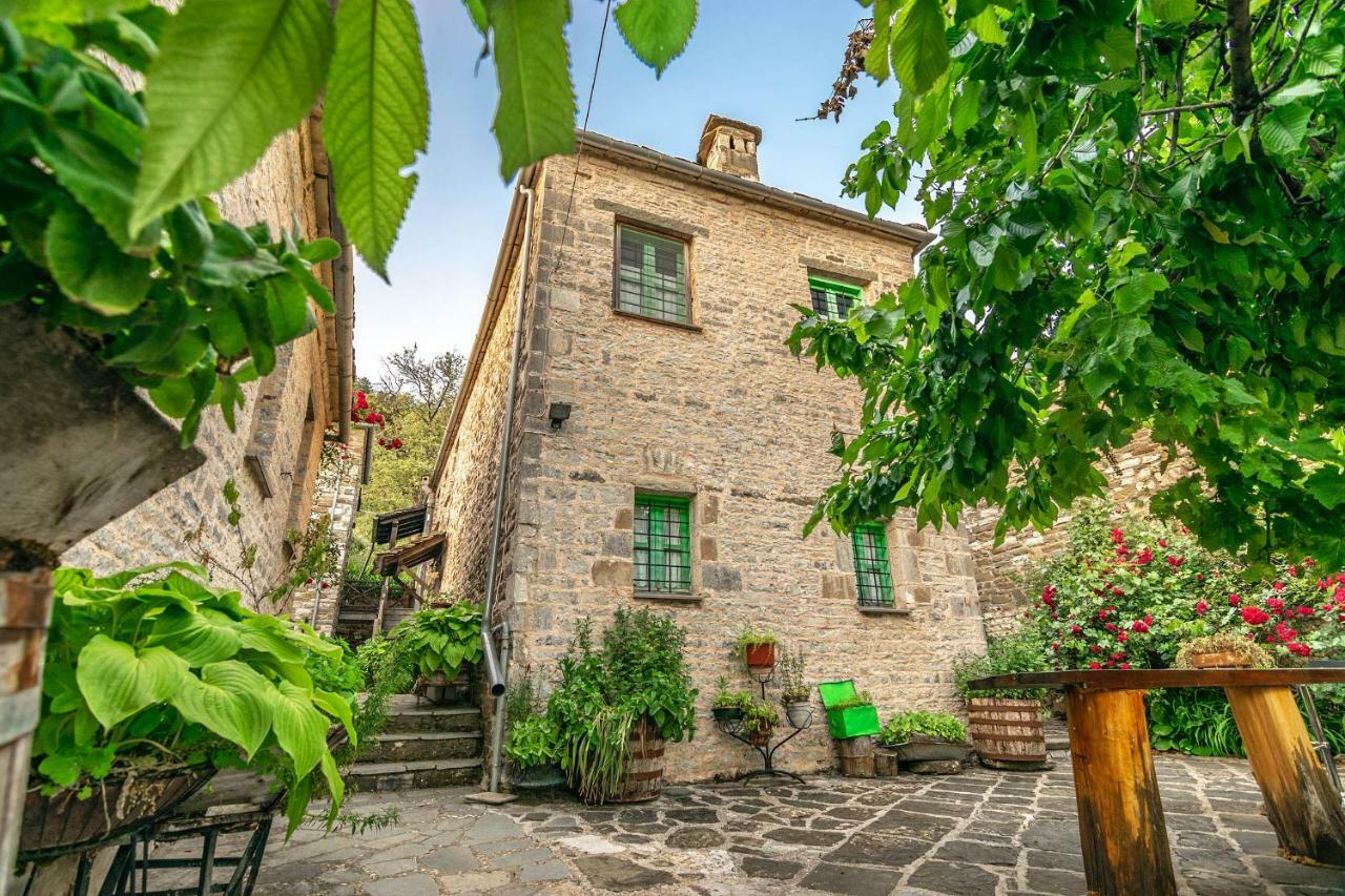 פאפיגקון Morfeas Guesthouse מראה חיצוני תמונה